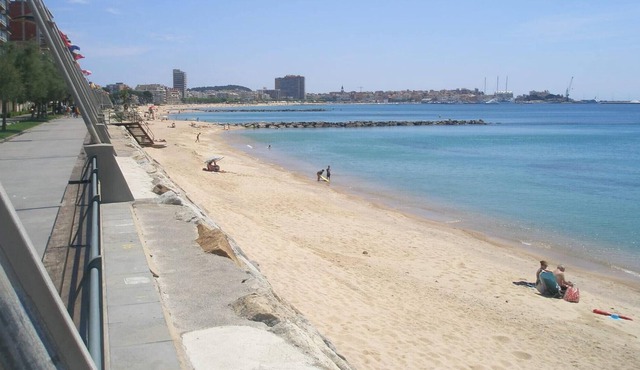 Homerez - 17 m away from the beach! Beautiful appartement for 4 ppl.