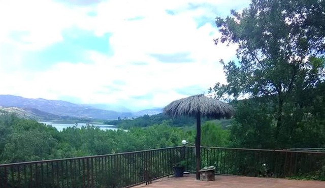 Homerez - Nice house for 5 ppl. with garden and terrace at Llimiana