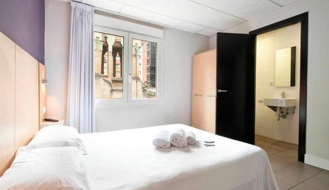 Hostal Putxet by gaiarooms