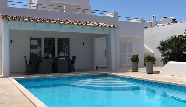 House by the sea, private pool, sea view, roof terrace, air conditioning, WLAN, sep. Studio