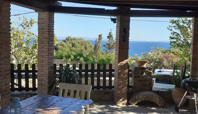 HOUSE WITH SEA VIEWS AND VIRGIN BEACHES. FREE WIFI. PUNTA PALOMA, RATE,