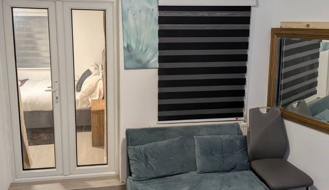 I bedroom Apartmwnt Goldbeater’s Grove