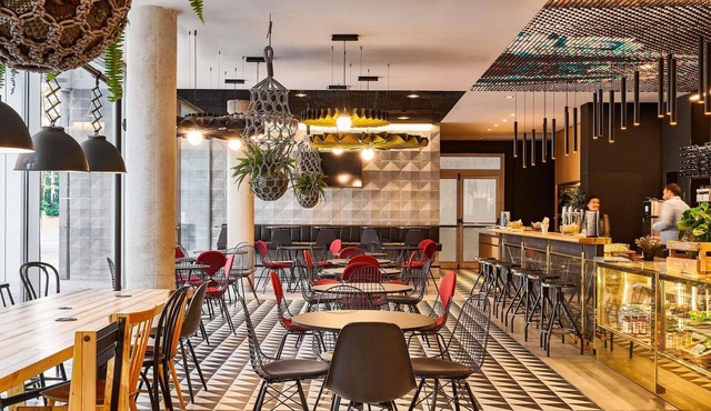 ibis Barcelona Glories 22