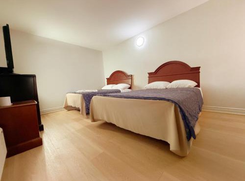 Idlewood Inn
