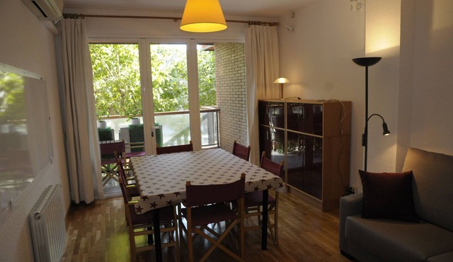 Immejorable situation (Colón-Ramblas) with parking and wifi