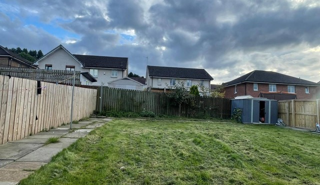 Impeccable 4 bedroom hiuse inn Glasgow