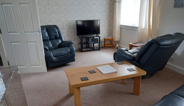 Inviting, light and airy 3-Bed Apartment in Wick