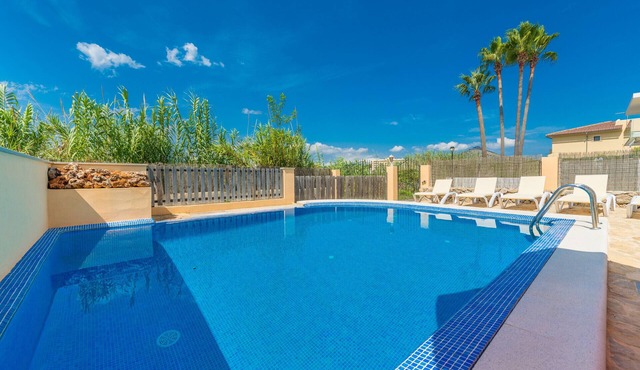 JERONIMO Villa for 8 with pool in Playas de Muro