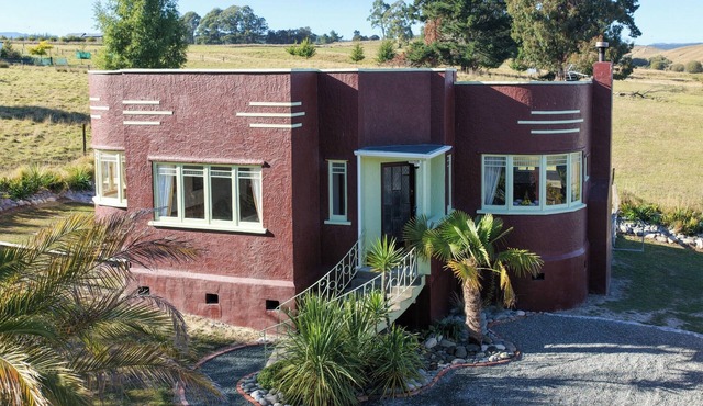 Kettle House - Upper Moutere Holiday Home