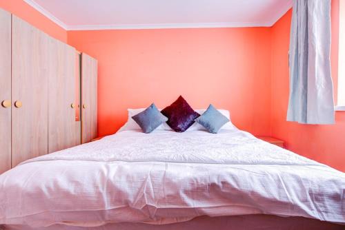 king size bed