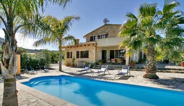 Large stone finca with a pool in the countryside, superb panoramic view