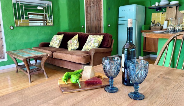 Las Palomitas Coastal Retreat in Tarifa sleeps 6