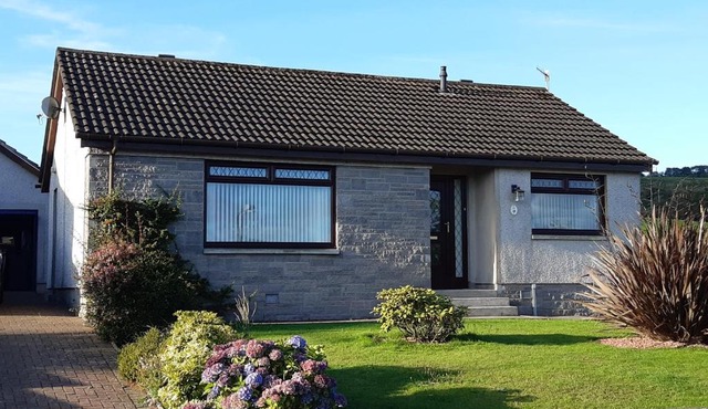 Leafield Holiday Home