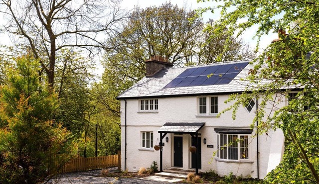 Lily of the Valley - Two Bedroom House, Sleeps 4