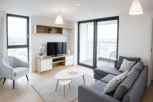 London Riverside 2 Bed