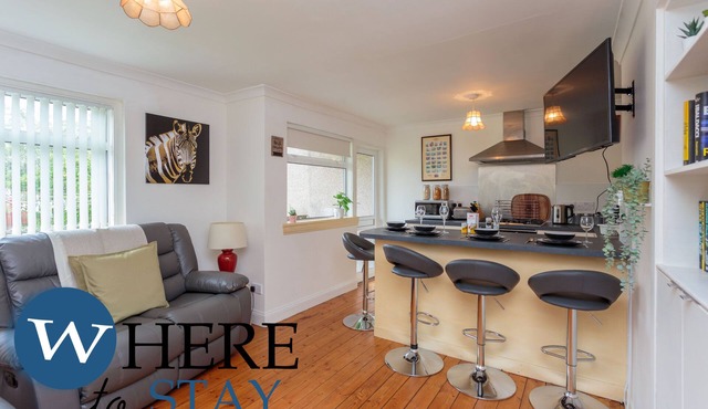 Lovely Apartment by the Hillwood Park-free Parking