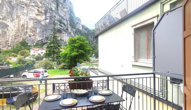 Lovely apartment for 4 people with WIFI, TV and patio