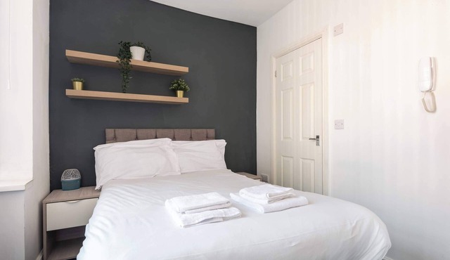 Lovely Budget Doncaster Room in Shared House