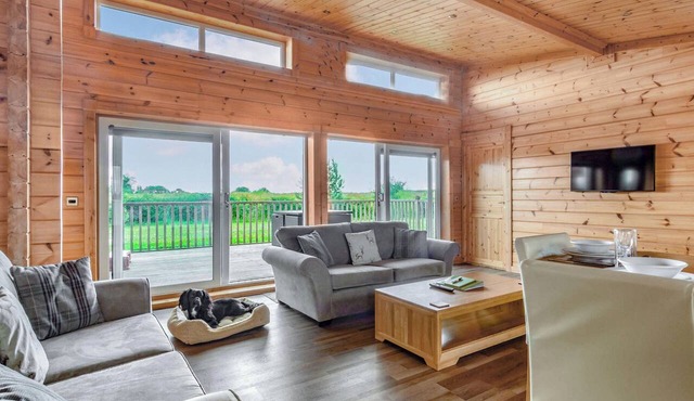 Luxurious and contemporary Finnish log lodge.