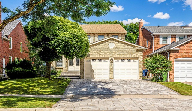 Luxurious Furnished, 4+1 Bedrooms & 4 baths, Family Home in the Heart of Toronto