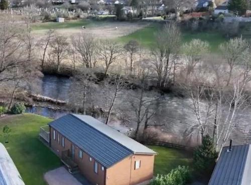 Luxurious Riverside Lodge - 'The Ardle'