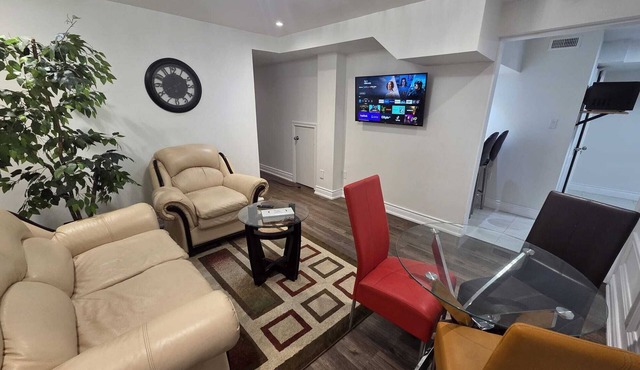 Luxury 2-bed Suite