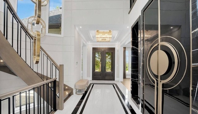 Luxury villa with beautiful views