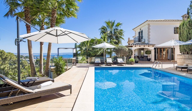 Luxury villa with fantastic sea views for the highest demands near Palma