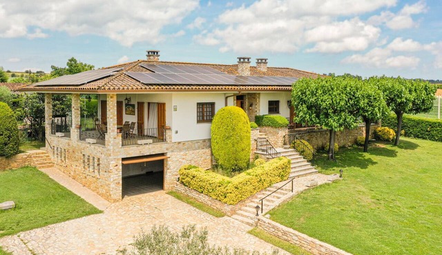 Majordoms Vila – Casa Rural in Cornellà del Terri