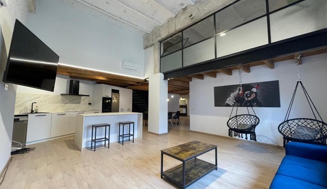 Manresa industrial home