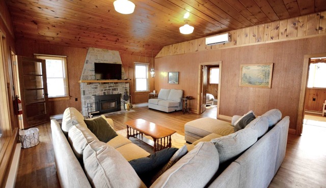 Maple Cottage Summary