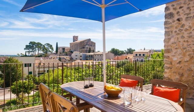MARGARITA SAMPOL PALOU Can Selva, village house with fantastic views as far as Pto. Alcudia
