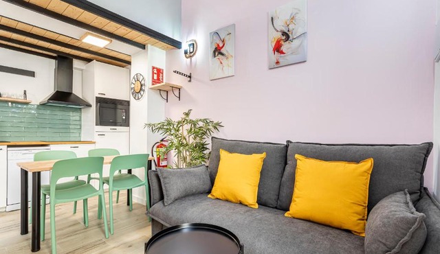 Marie Curie Flats, Lovely Loft