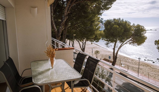Marina 2 - One Bedroom Apartment, Sleeps 4