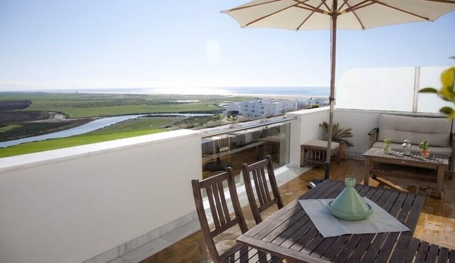 MARINA 2 - Penthouse Sea-Views - Private terrace. Swimming Pool. Air Cond+Heat