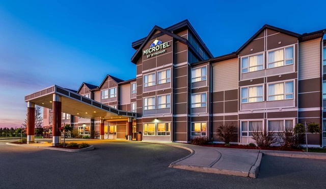 Microtel Inn & Suites by Wyndham Timmins