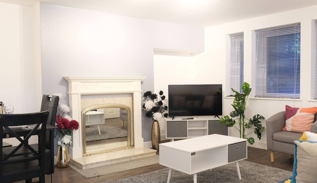 Modern 2 Bedroom Flat