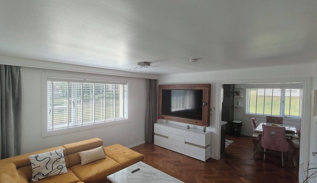 Modern 2 Bedroom Ground Level Flat