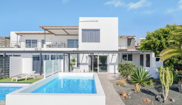 Modern Apartment Casa Amanecer 1 with Pool, Terrace & Wi-Fi; Parking Available