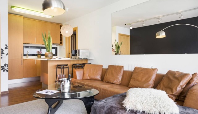Modern apartments located in the Sarria neighborhood in the northeastern part of the city.