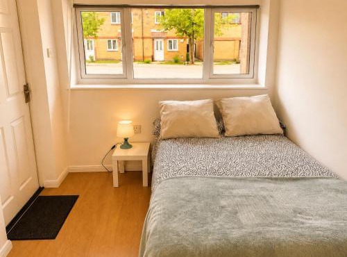 Modern Cosy Studio - Easy Access - Workspace - Parking