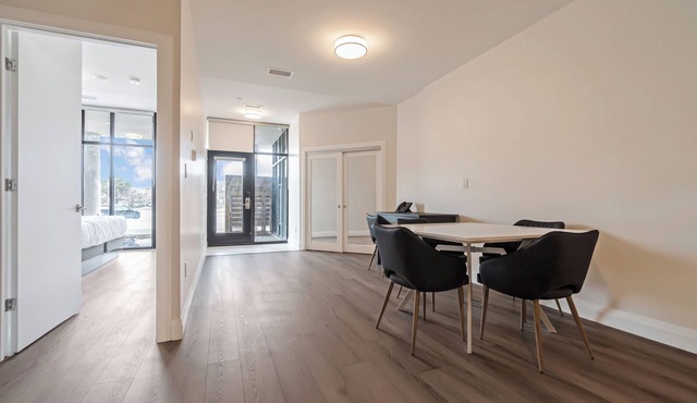 Modern Fully Furnished 2 Bedroom Apartment Unit 4
