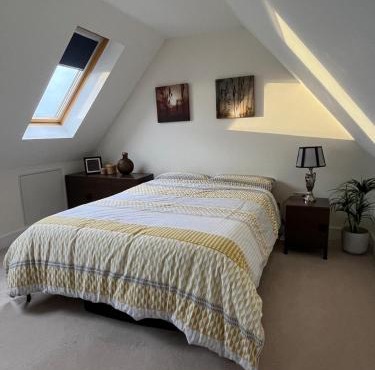Modern Private Rooms in Chelmsford with Workspace & Free Parking