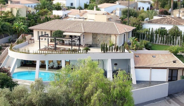 Modern Villa With Large Private Pool In Santa Ponsa