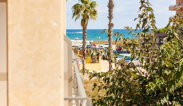 Modern villa located a few meters from the sea, in Can Picafort.