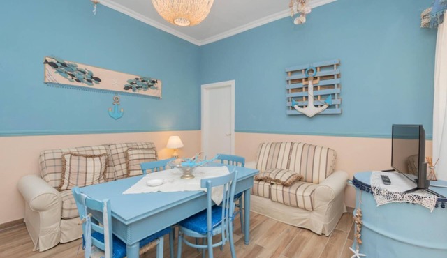 Moresco Apartment with garden private parking and swimming pool