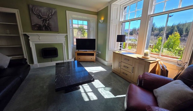 Mountain View - Sleeps 4 - Garden - Pet Friendly