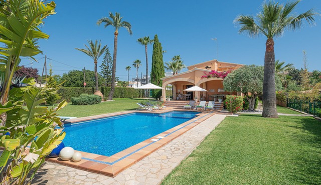 MULHOLLAND VILLA - Spectacular villa with private pool and free WiFi.
