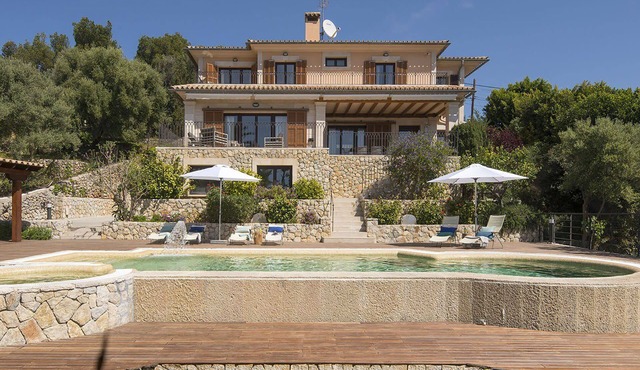 My Rental Homes - Villa Bridgitte with sea view and private pool with jacuzzi