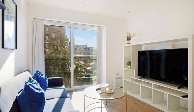 New-Build 1-Bed Apartment in Luton